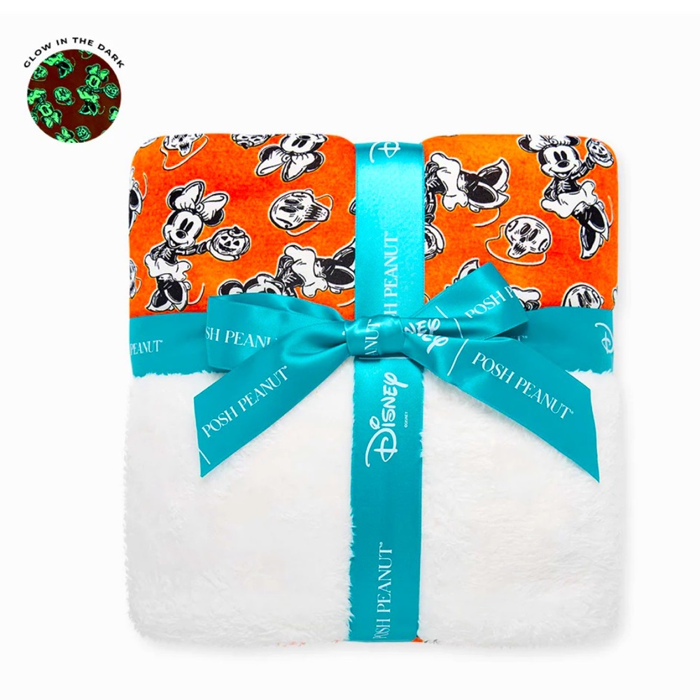Posh peanut Disney Minnie Halloween luxe plush patoo